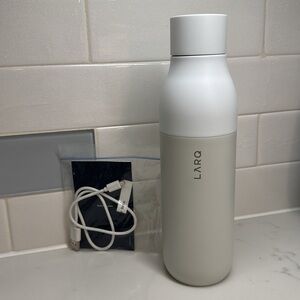 LARQ White Self-Cleaning Water Bottle